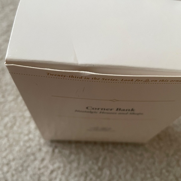 Lot 5 Hallmark Ornaments Nostalgic Houses & Shops 2006-2010 - Picture 5 of 6